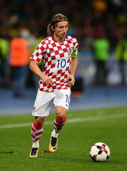 NBA：东契奇连续三场砍下三双