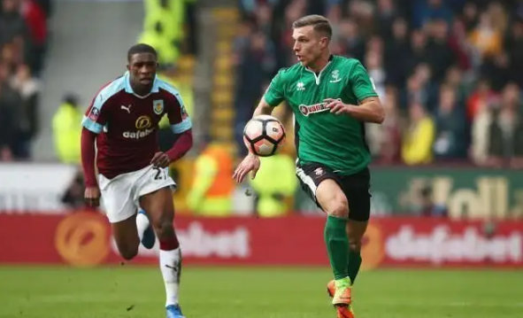 算法风险：AI驱动的个性化赔率是否侵犯了消费者的公平博弈权？（AI定制化赔率是否侵犯消费者的公平博弈权？）